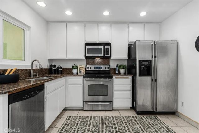245 N North Singingwood Street 14, Orange, CA 92869