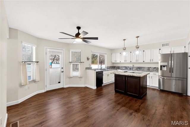 1510 Hudson Landing, St Charles, MO 63303