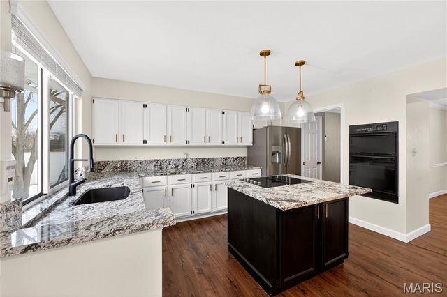 1510 Hudson Landing, St Charles, MO 63303