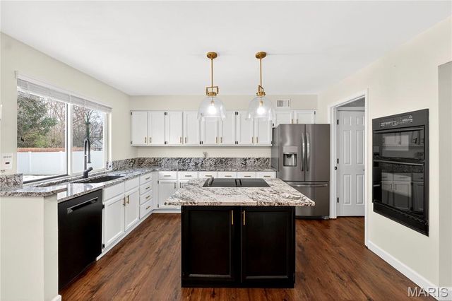 1510 Hudson Landing, St Charles, MO 63303