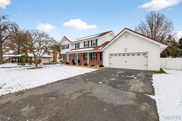 1510 Hudson Landing, St Charles, MO 63303