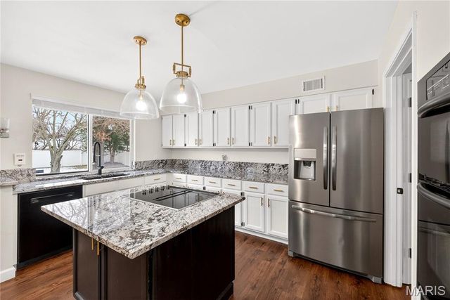 1510 Hudson Landing, St Charles, MO 63303