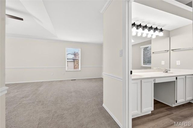 1510 Hudson Landing, St Charles, MO 63303