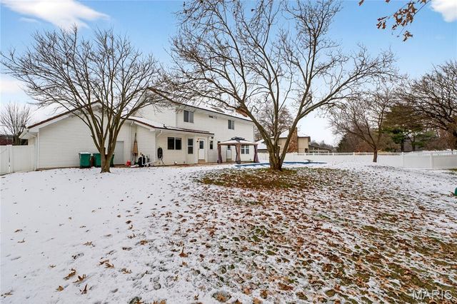 1510 Hudson Landing, St Charles, MO 63303