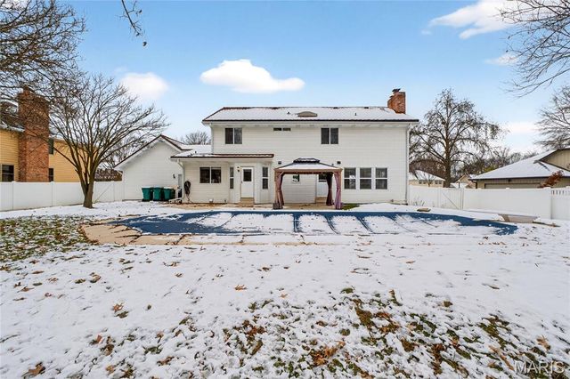 1510 Hudson Landing, St Charles, MO 63303