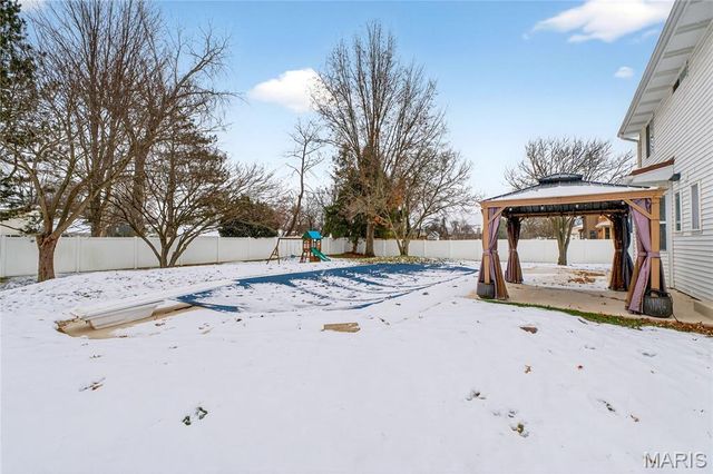 1510 Hudson Landing, St Charles, MO 63303