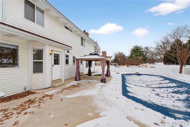 1510 Hudson Landing, St Charles, MO 63303