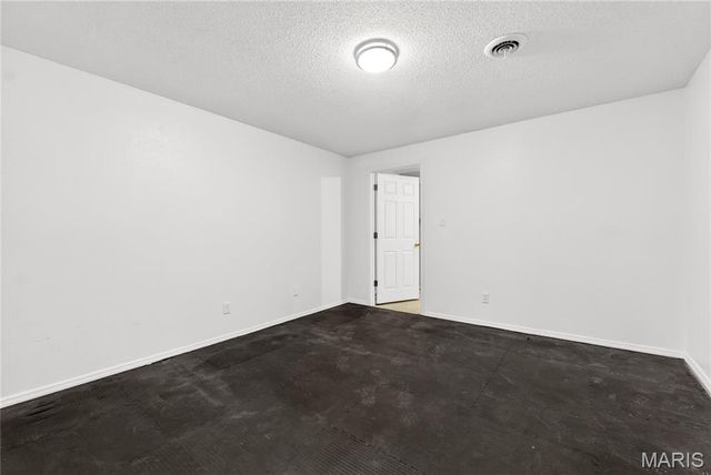 1510 Hudson Landing, St Charles, MO 63303