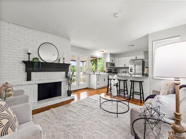 1454 Woodpath Drive, Florissant, MO 63031