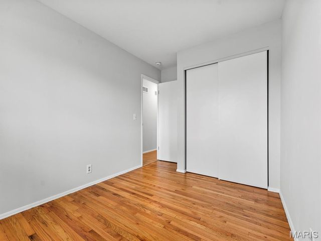 1454 Woodpath Drive, Florissant, MO 63031