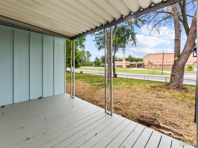 1454 Woodpath Drive, Florissant, MO 63031