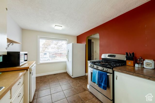 2348 IOWA AVE, Ogden, UT 84401