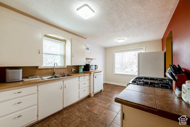 2348 IOWA AVE, Ogden, UT 84401
