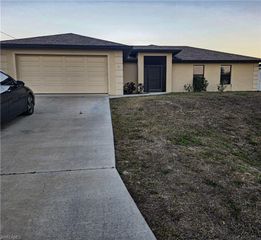 4120 NE 15th PL, Cape Coral, FL 33909