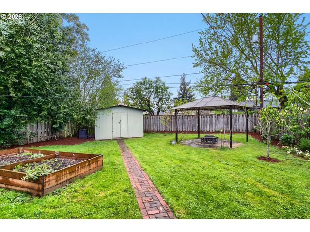 3204 E 29TH St, Vancouver, WA 98661