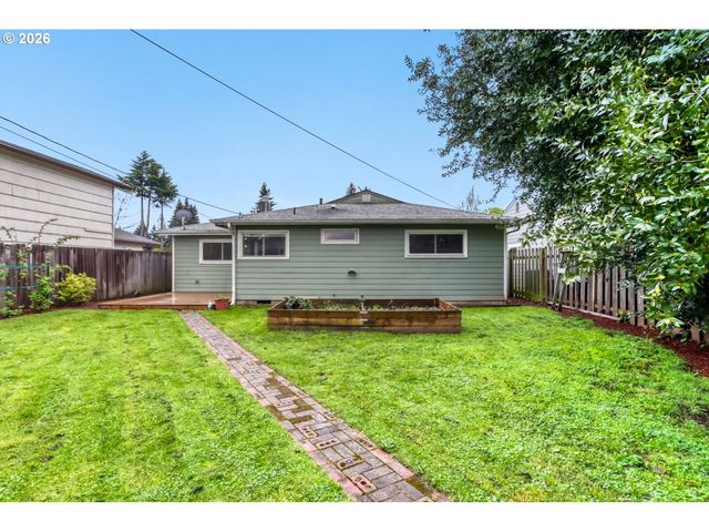 3204 E 29TH St, Vancouver, WA 98661