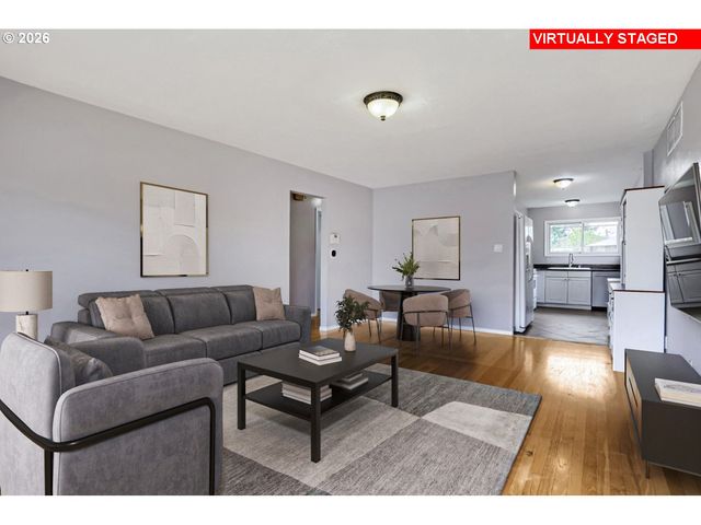 3204 E 29TH St, Vancouver, WA 98661