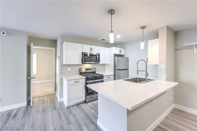 2200 South Fort Apache Road 1029, Las Vegas, NV 89117