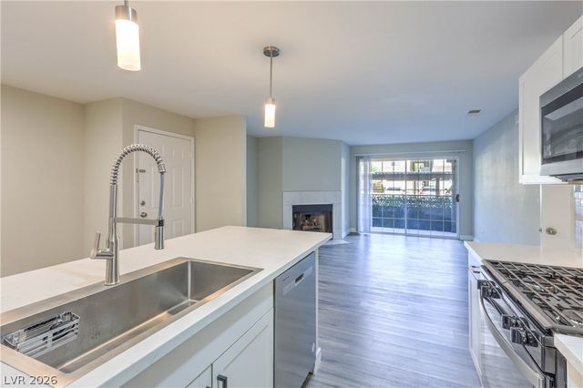 2200 South Fort Apache Road 1029, Las Vegas, NV 89117