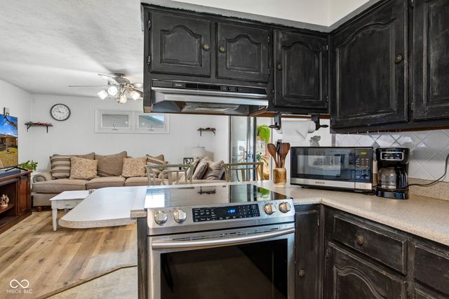 501 S Hardacre Court, New Castle, IN 47362