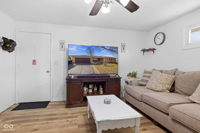 501 S Hardacre Court, New Castle, IN 47362