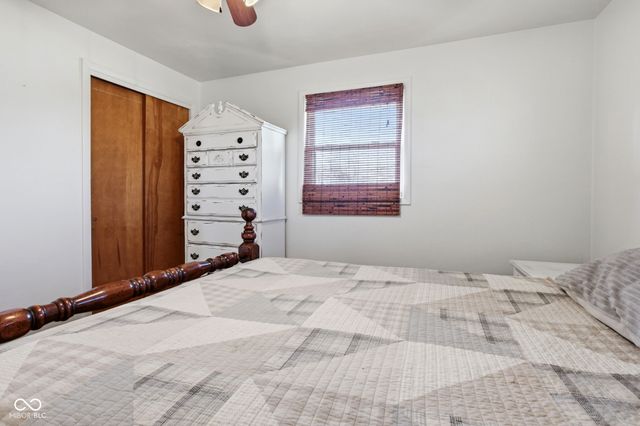 501 S Hardacre Court, New Castle, IN 47362