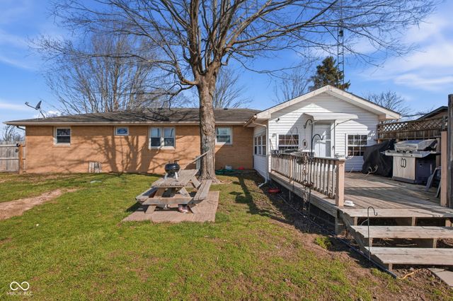 501 S Hardacre Court, New Castle, IN 47362