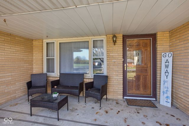 501 S Hardacre Court, New Castle, IN 47362