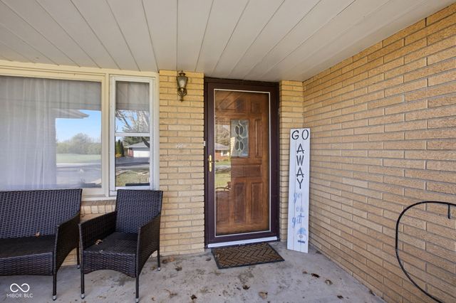 501 S Hardacre Court, New Castle, IN 47362