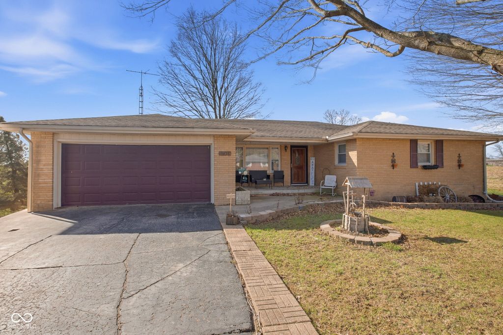 501 S Hardacre Court, New Castle, IN 47362