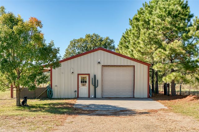 2261 State Highway 276, Emory, TX 75440