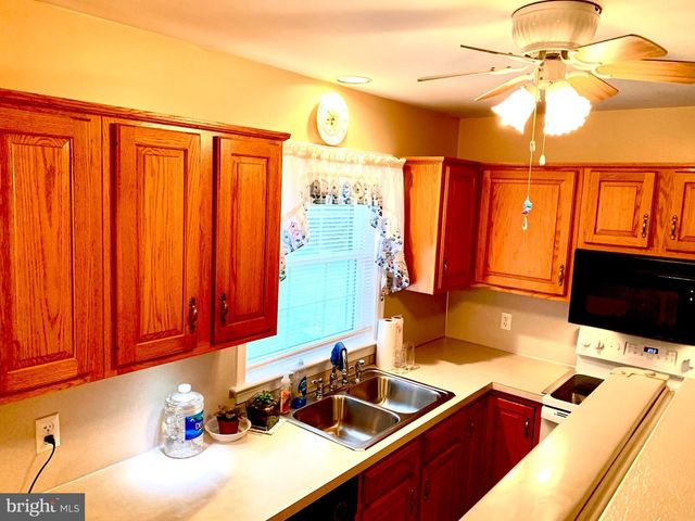 807 JEFFERSON ST, Birdsboro, PA 19508