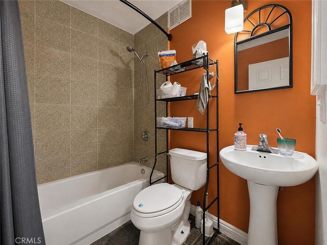18037 La Puente, La Puente, CA 91744