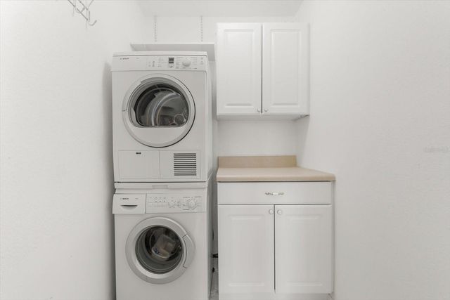 8897 MIDNIGHT PASS ROAD 105, Sarasota, FL 34242