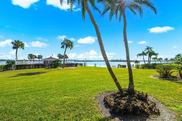 8897 MIDNIGHT PASS ROAD 105, Sarasota, FL 34242