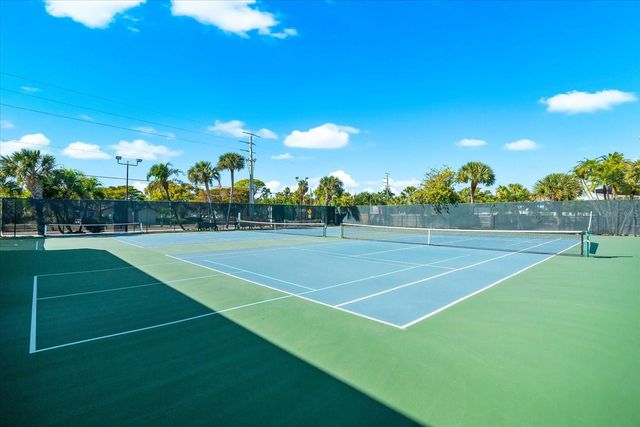 8897 MIDNIGHT PASS ROAD 105, Sarasota, FL 34242