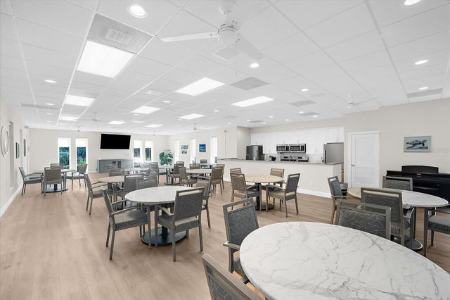 8897 MIDNIGHT PASS ROAD 105, Sarasota, FL 34242