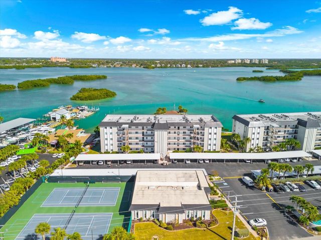 8897 MIDNIGHT PASS ROAD 105, Sarasota, FL 34242