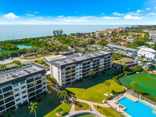 8897 MIDNIGHT PASS ROAD 105, Sarasota, FL 34242