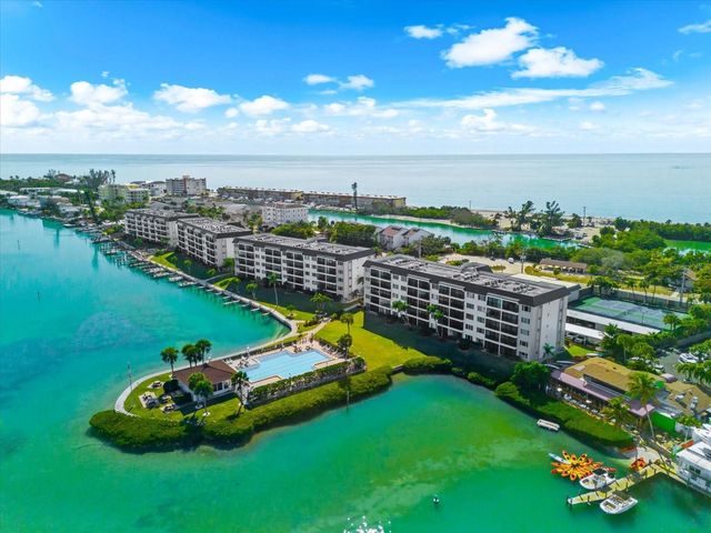 8897 MIDNIGHT PASS ROAD 105, Sarasota, FL 34242