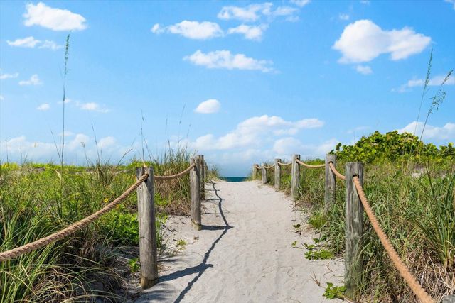 8897 MIDNIGHT PASS ROAD 105, Sarasota, FL 34242