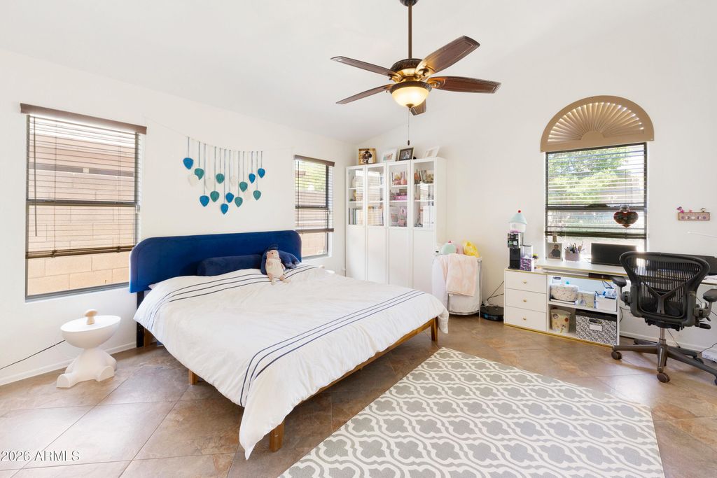 Image 11 of property listing at 4704 E Weaver Road, Phoenix, AZ 85050