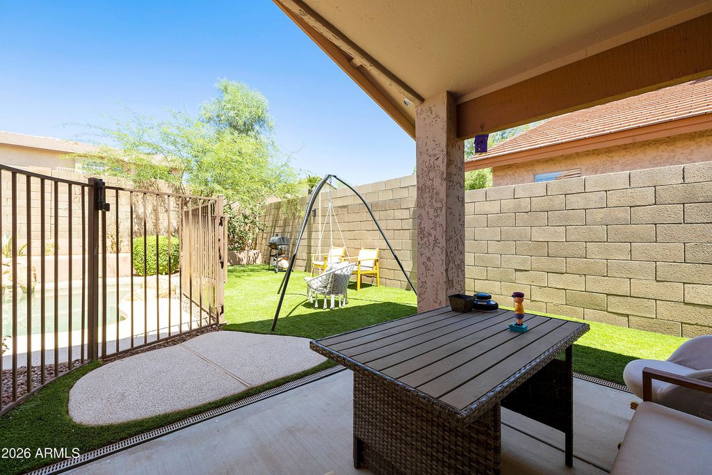 Image 23 of property listing at 4704 E Weaver Road, Phoenix, AZ 85050