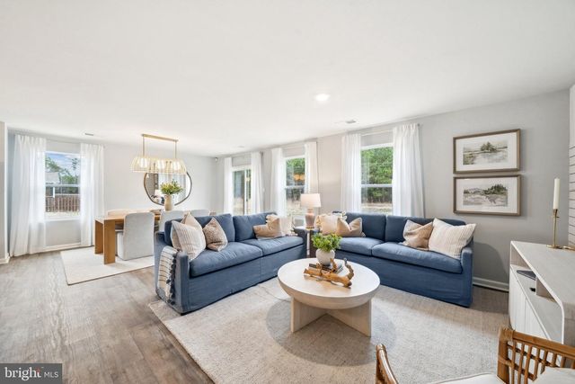 275 HEATHER LN, Staunton, VA 24401