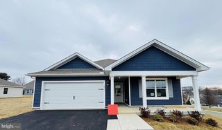 275 HEATHER LN, Staunton, VA 24401