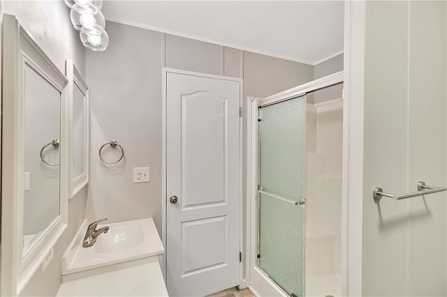 105 Viewmont Drive, Fair Play, SC 29643