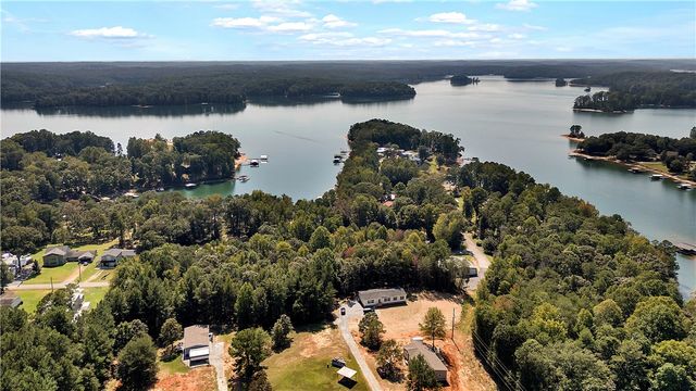 105 Viewmont Drive, Fair Play, SC 29643