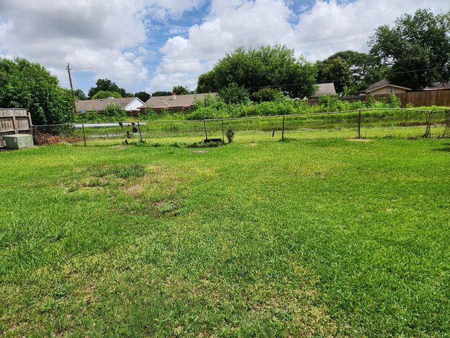 11410 Spring Grove Dr Drive, Houston, TX 77099