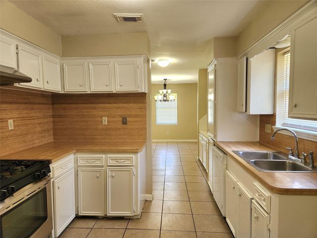 11410 Spring Grove Dr Drive, Houston, TX 77099