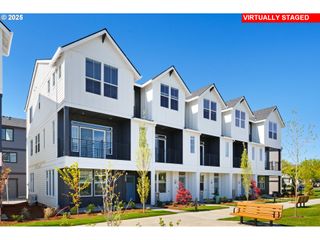 3358 Se HAMMOCK Ln, Hillsboro, OR 97123